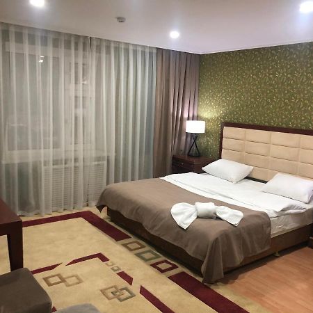 Hotel Inju Астана Екстериор снимка